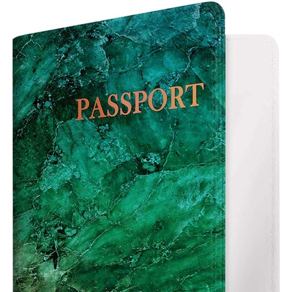 Other - Men’s GREEN MARBLE Passport holders *NWT*